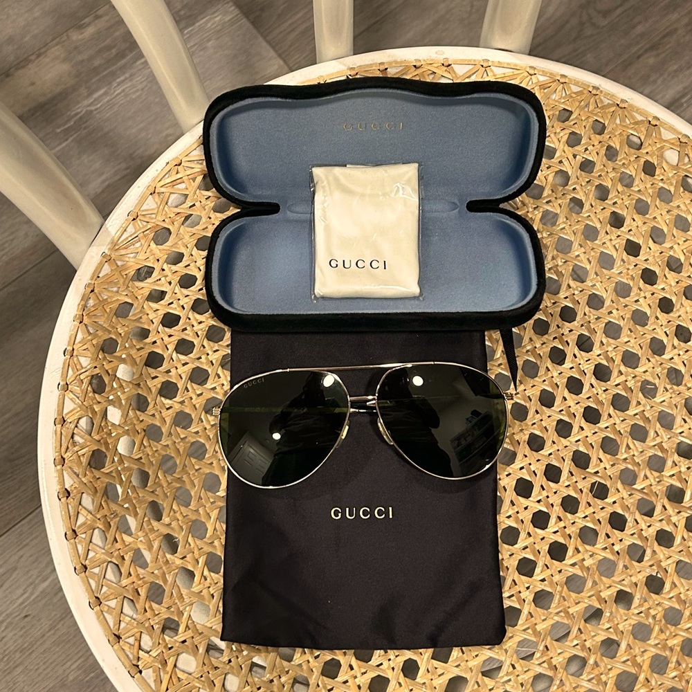 Gucci aviator glasses